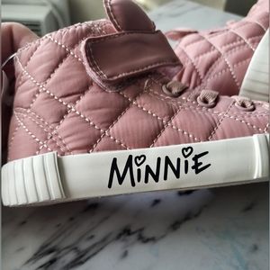 Toddler 7.5 Minnie warm lined high tops